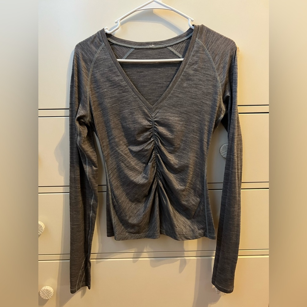 Lululemon rouched long sleeve top